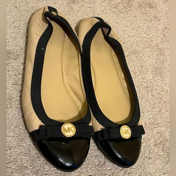 Michael Kors Size 9 Ballet Flats - Picture 1 of 3